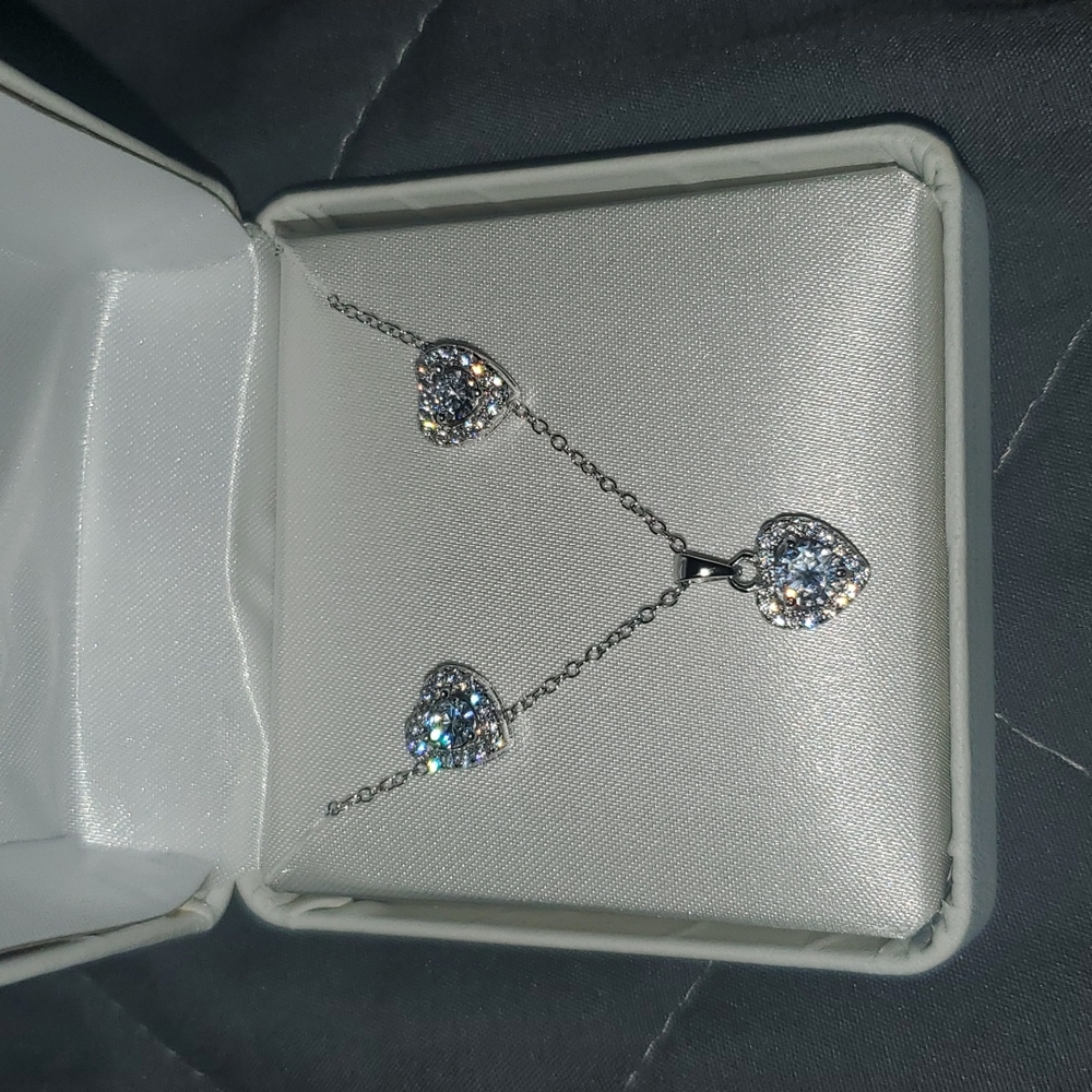 💎❤Diamond Accent Heart Necklace with Earring Set❤💎